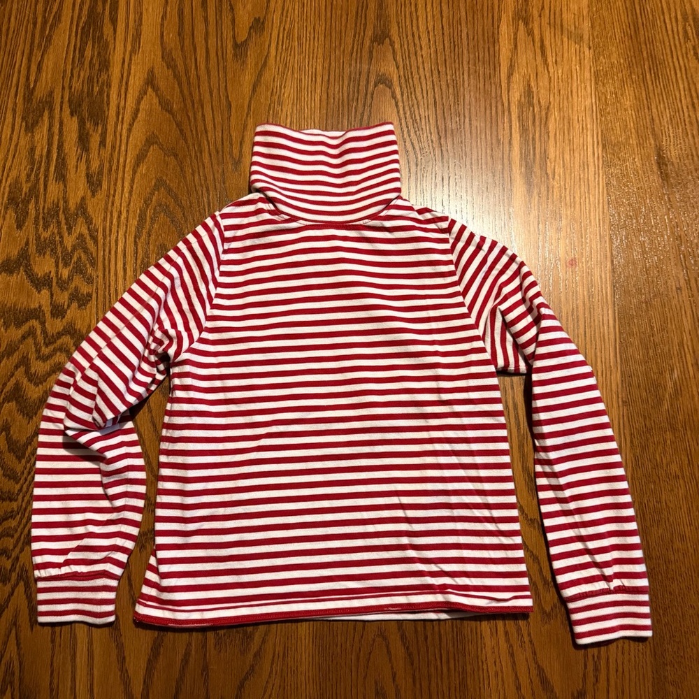 L.L. Bean LL Kids red and white striped turtle neck‎ size large (6-7)